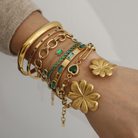 Pulsera Ajustable de Acero Inoxidable con Zirconia Verde y Oro de 18k J&D