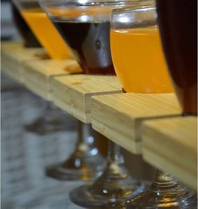 Soporte de Bambú de 3 Niveles Personalizado y Duradero para Copas de Champán, con Capacidad para 18 Copas, Ideal para Fiestas - Product Image 6