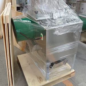 Machine à séparer les bulbes d'ail, haute efficacité, économie d'énergie, utilisation facile, à vendre - Product Image 2