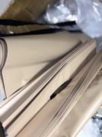 Sacs d'expédition à poignée pour colis, disponibles en six couleurs, avec soufflet latéral et largeur inférieure, pour l'e-commerce, support des commandes en gros