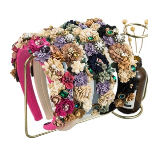 Noble Princess <span class=keywords><strong>Queen</strong></span> Beautiful Women Floral Flower Crystal Headbands Luxury Rhinestone Soft Fabric fasce larghe regali di nozze - Product Image 1