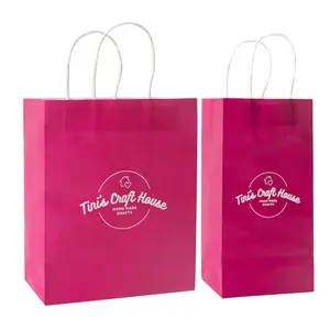 Camiseta de verano embalaje Rosa Bolsas de papel Kraft con impresión de logotipo Bueno para embalaje de ropa