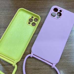 Para <span class=keywords><strong>iPhone</strong></span> 15 Pro Max contraportada <span class=keywords><strong>con</strong></span> collar de <span class=keywords><strong>cuerda</strong></span> <span class=keywords><strong>funda</strong></span> de silicona para teléfono móvil bandolera para <span class=keywords><strong>iPhone</strong></span> 14 13 12 Pro <span class=keywords><strong>funda</strong></span> <span class=keywords><strong>con</strong></span> correa - Product Image 4