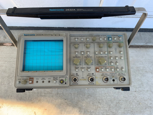 Osciloscopio Tektronix 2432a Calibrado, 300mhz, 2 Canales, Costaba $8000 en 1990, Nuevo - Product Image 2