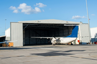 Kit de construction en acier préfabriqué moderne à corps large pour hangar d'avions et entrepôt, structure tout-en-un anti-corrosion