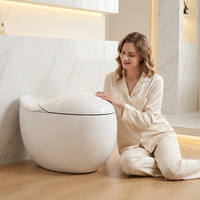 WC intelligent automatique de luxe avec siège de bidet plus large, fonctionnalité S-Trap, forme de baleine, WC intelligent avec télécommande