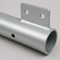 Pièces de tuyauterie galvanisée soudées avec trous pré-percés - Tubes en acier résistant à la rouille pour usage extérieur et industriel