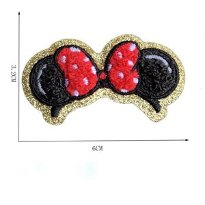 Nouvelle broderie thermocollante en forme de souris de dessin animé mignonne avec bordure dorée - Product Image 6
