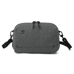 Sac bandoulière unisexe classique en polyester recyclé pour voyage, sac banane pour femmes et hommes - Product Image 1