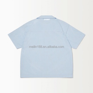 เสื้อโปโลปักโลโก้ตามสั่งสำหรับผู้ชาย ผ้าโพลีเอสเตอร์น้ำหนักเบา แขนสั้น สไตล์ลำลอง ทรงครอป กระดุมหน้า - Product Image 4