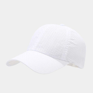 หมวกเบสบอลกันน้ำแบบแห้งเร็วสั่งทำขายส่ง หมวกกอล์ฟตาข่ายระบายอากาศสีพื้นเจาะรูด้วยเลเซอร์สำหรับฤดูร้อน สั่งทำได้ตามแบบ - Product Image 3