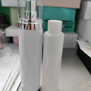 ขวดสเปรย์แบบไม่มีอากาศ 30 มล. 50 มล. สีขาว ขวดปั๊มแบบไม่มีอากาศ PP ขวดแบบไม่มีอากาศสองชั้น - Product Image 4
