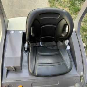 <strong>Cheap</strong> small forklifts made in China, four-wheel electric forklifts, seat-<strong>mounted</strong> hydraulic lifting handling forklifts - Product Image 3