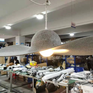 Commercio all'ingrosso di alta qualità a forma di <span class=keywords><strong>cappello</strong></span> Led minimalista piccoli lampadari soggiorno e sala da pranzo <span class=keywords><strong>lampadario</strong></span> rotondo