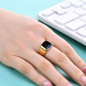 Bague élégante et simple en acier inoxydable plaqué or 18 carats avec incrustation de coquillage de 12 mm pour hommes et femmes - Product Image 3