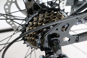 Vélo de montagne à prix réduit, roues multicolores, selle confortable, frein à disque, vélo de montagne 26 pouces - Product Image 3