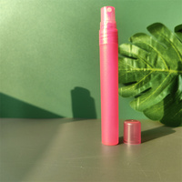 Vente en gros de mini flacons vaporisateurs de parfum portables en plastique PP, 3ml, 5ml, 8ml, 10ml, vides, type stylo, rechargeables, avec pompe et joint d'étanchéité