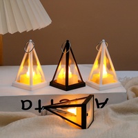 Lanterne triangulaire en plastique pour Halloween, Noël, la Saint-Valentin, petite veilleuse LED, bougie électronique artisanale