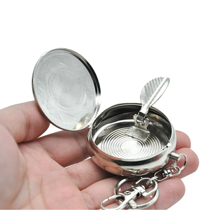 Cendrier portable mini classique rond en acier inoxydable, porte-clés, plateau à cendres extérieur léger anti-déversement pour voyage et voiture, logo personnalisé - Product Image 3