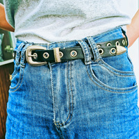 Ceinture en jean pour femme, design décontracté et tendance, rivets, clous, pointes, cuir PU, longueur réglable, largeur 4 cm, boucle en alliage de zinc