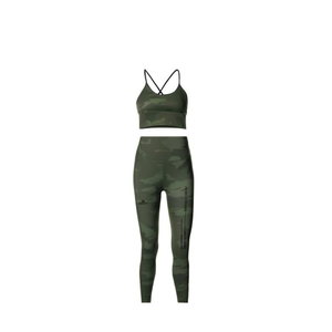 Conjunto Deportivo para Mujer en Verde Militar con Camuflaje, con Almohadillas Extraíbles, Leggings de Alta Elasticidad y Top Corto Cruzado, 75% Poliamida - Product Image 1