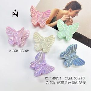 Fermaglio per capelli a farfalla monocolore lucido da 7,5 cm per donna, accessorio moda - Product Image 3