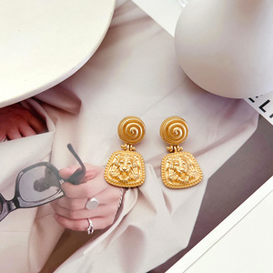 SUXUAN-pendientes de plata de ley 925 con forma de cabeza de león, aretes colgantes, diseño Animal - Product Image 5