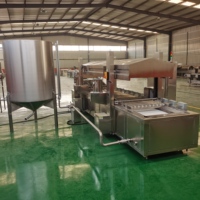 Machine de panure et de friture automatique de qualité supérieure pour tofu de poisson et bandes de poulet désossées KFC, fabriquée en Chine