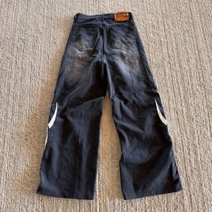 Jeans Baggy en Coton Élastique Personnalisé, Délavé au Soleil, Broderie Déchirée, Denim Personnalisé, Coupe Boxy Surdimensionnée, Pantalon en Denim Lavé pour Hommes - Product Image 2