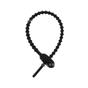 Attache-câble en caoutchouc souple Yuechuangcheng 15 cm, style enrouleur coloré pour sangle suspendue en feutre, porte-clés DIY en tissu non tissé - Product Image 2