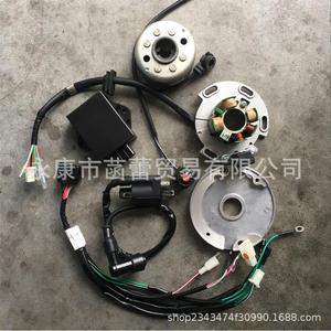 Bobine de magnéto, moteur, CDI, bus, stator, rotor, systèmes électriques et d'allumage pour moto tout-terrain Lifan Yinxiang LF140/150 - Product Image 1