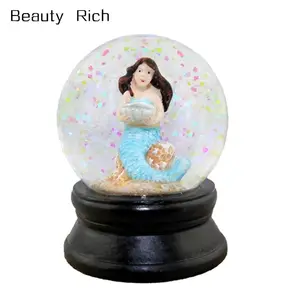 ขนาดเล็กเปลือกหอย Mermaid Snow Globe