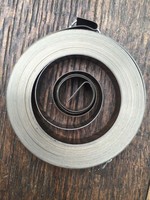 Spirale plate rétractable en acier inoxydable sur mesure, ressort électrique à force constante pour câble