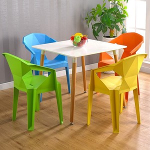 <span class=keywords><strong>Sillas</strong></span> <span class=keywords><strong>de</strong></span> Plástico para Exteriores al por Mayor con Respaldo Engrosado para Uso Doméstico, <span class=keywords><strong>Comedor</strong></span>, Parque, Puesto <span class=keywords><strong>de</strong></span> Comida Casual, Bar Nocturno - Product Image 4