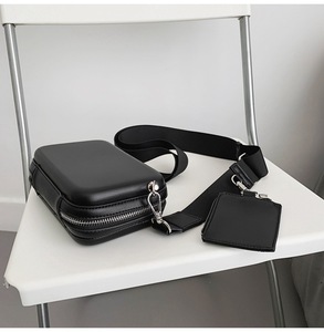 Nouveau Sac Bandoulière Croisé en PU Tendance 2025 pour Hommes et Femmes, Petit Sac Carré Décontracté avec Fermeture Éclair, Suivant la Dernière Mode - Product Image 4