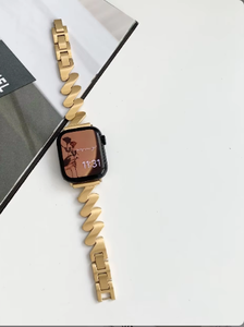 สายนาฬิกาข้อมือสแตนเลสสตีล ดีไซน์หรูหรา รูปทรงคลื่น สำหรับ <span class=keywords><strong>Apple</strong></span> <span class=keywords><strong>Watch</strong></span> ขนาด 38 <span class=keywords><strong>40</strong></span> 41 42 44 45 มม. สายโลหะเงางาม - Product Image 5