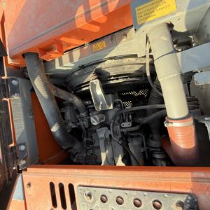 รถขุดไฮดรอลิกแบบตีนตะขาบขนาดกลางมือสอง Hitachi ZX130-5A 13 ตัน พร้อมเครื่องยนต์ Isuzu ความจุบุ้งกี๋ 0.5 ลบ.ม. ใช้งาน 0-2000 ชั่วโมง - Product Image 2