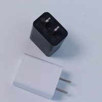 Fabrieksgroothandel 10W 5V2A USB snellader universeel voor mobiele telefoon, camera, smartwatch, brandwerend ontwerp, OEM