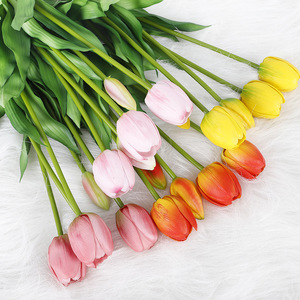 Ramo de Tulipanes de Goma Suave 32158, Flores Artificiales de Alta Simulación para Decoraciones de Primavera - Product Image 2