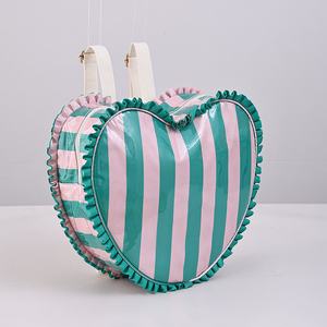 Mochila de PVC Impermeable con Cremallera, Diseño de Corazón, Gran Capacidad, Multifuncional, a Rayas y con Volantes, Personalizable, Venta al Por Mayor, Tendencia de Moda - Product Image 5