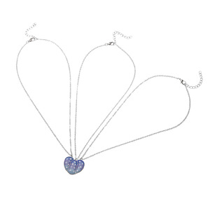 Nuove Collane per Bambini, Graziose Collane con Ciondolo a Forma di Farfalla Smaltata e Cuore, Set di Gioielli per Amici - Product Image 6