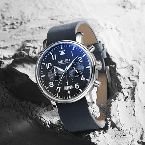Reloj de hombre con correa de cuero genuino, esfera grande, reloj de cuarzo versátil con calendario - Product Image 3