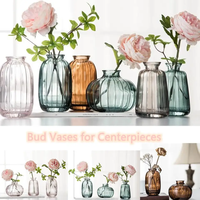 Neue nordische runde kleine Vintage gerippte rosa grau grün bernstein farbene Glas knospen vase für Hochzeits dekoration