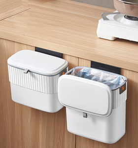 2022 New Creative Kitchen Compost Bin hanging trash bin with lid drawstring packaging trash cans for Counter Top or Under Sink