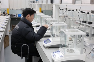 ميزان تحليلي كهربائي ذكي MT بدقة 200 جرام/0.001 جرام (1 ملغ) - Product Image 6