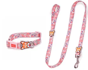 Set di collare per cani con stampa floreale su misura accessori moda per animali domestici con funzione di fuga in Nylon decorato con una sciarpa