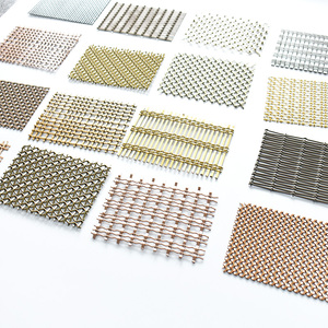 Cloison en <span class=keywords><strong>maille</strong></span> métallique noire et dorée, design d'intérieur commercial <span class=keywords><strong>chic</strong></span> et décoratif - Product Image 1