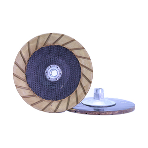 Meule diamantée en céramique sur mesure SUMO Factory pour le ponçage de sols en béton dur - Product Image 4