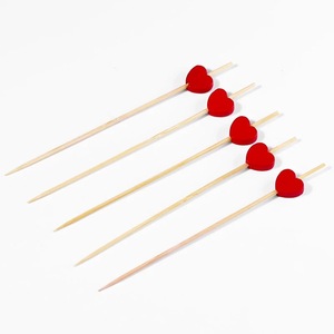 Brochettes jetables en bambou en forme de cœur 12 cm pour desserts, cocktails et décorations - Product Image 3