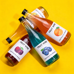 Botella de Vidrio Transparente Redonda de 250 ml con Tapa de Rosca Segura para Jugos de Frutas, Vino Casero, Bebidas de Sandía y Cereza - Product Image 3